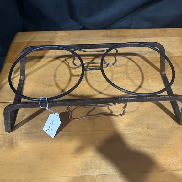 Side by side dog dish holder - Picture 1 of 1